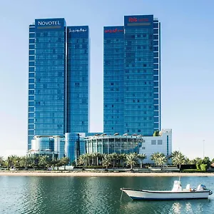 Novotel Gate מלון